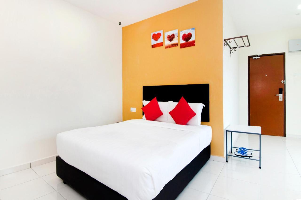 Central Hotel Bahau Экстерьер фото